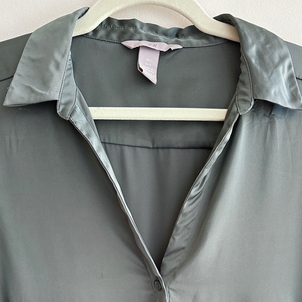 H&M Green Satin Button Down Shirt, Size Large - Picture 9 of 16